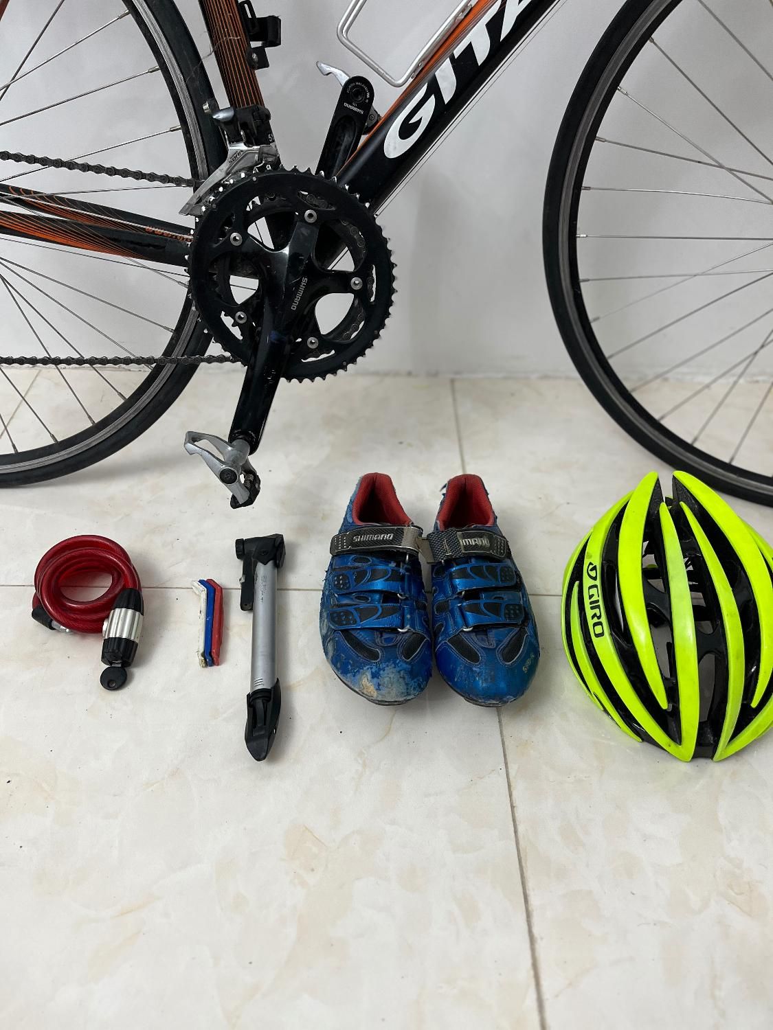 دوچرخه کورسی gitane|دوچرخه، اسکیت، اسکوتر|شیراز, بعثت|دیوار