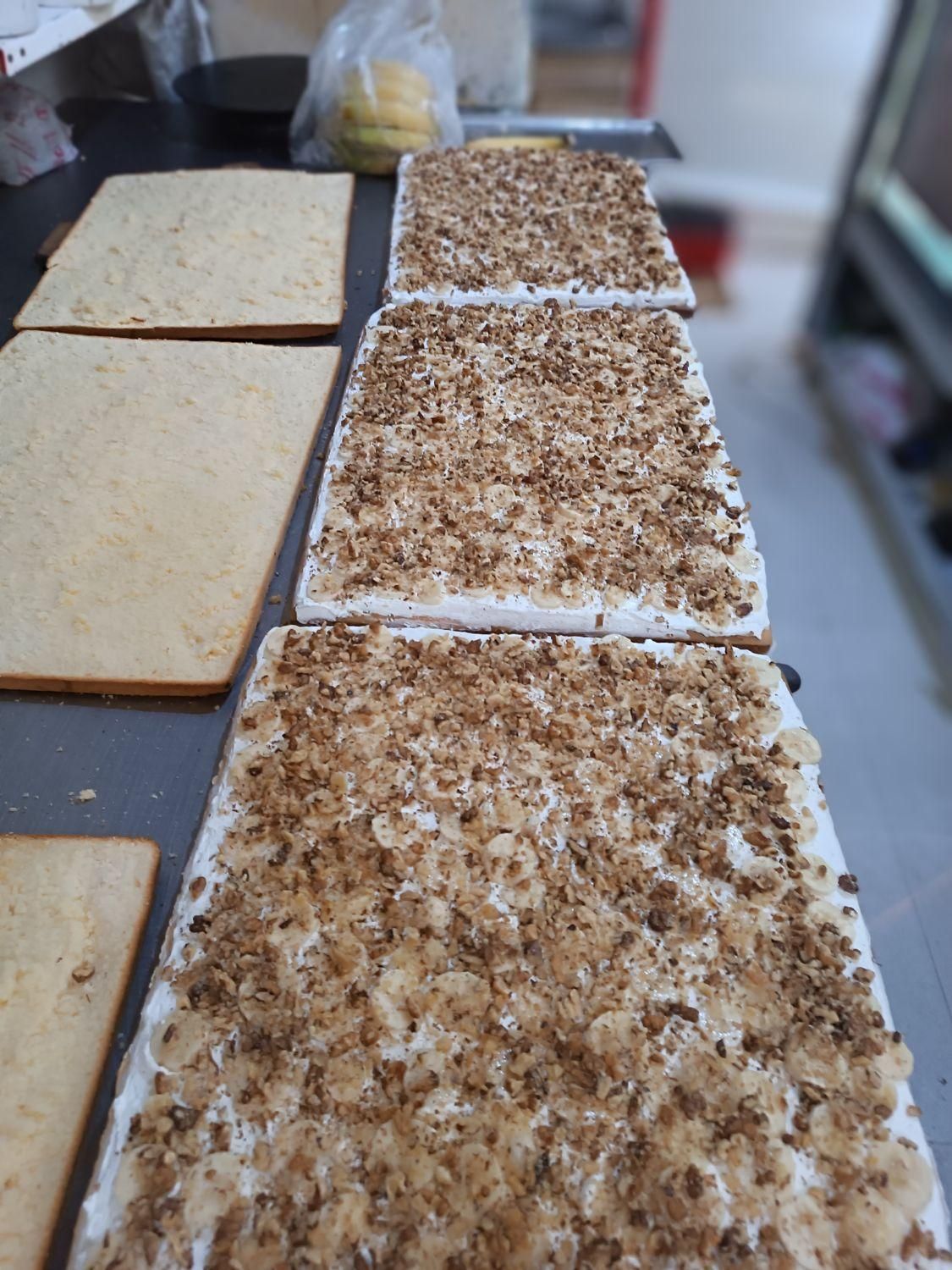 انواع کیک و شیرینی خشک کیفیت خوب قیمت مناسب|خدمات پذیرایی، مراسم|اهواز, نبوت|دیوار