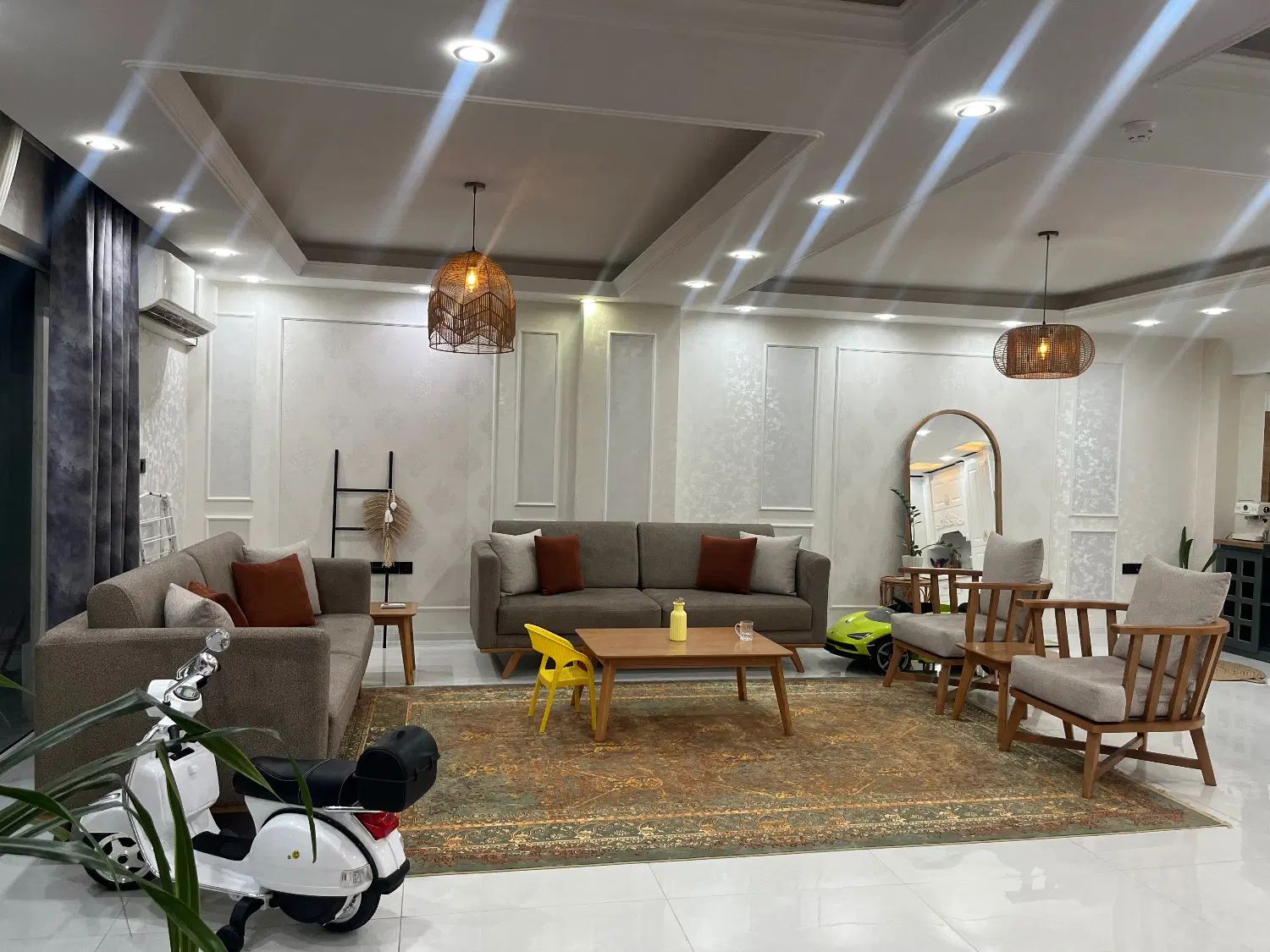 پنت هاوس ۱۶۵م + ۳۰م حیاط + ۲ پارکینگ سندی گلستان|فروش آپارتمان|اهواز, گلستان|دیوار