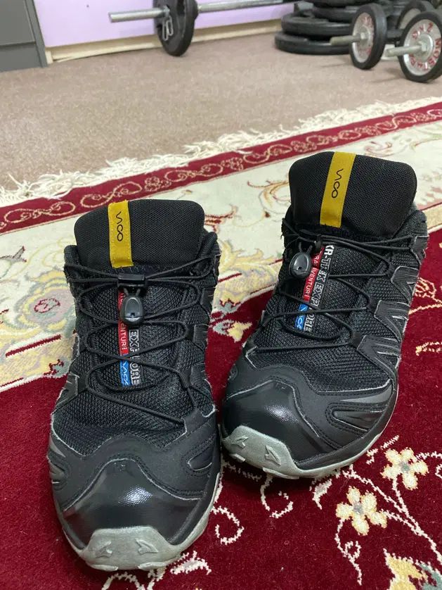 کتونی پیاده روی ورزشی کوه نوردی ‌ویکو اصل اوجینال|کیف، کفش، کمربند|تهران, باغ فیض|دیوار