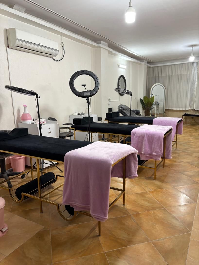استخدام ناخن کار و مژه کار|استخدام درمانی، زیبایی، بهداشتی|شاهین‌شهر, سعدی جنوبی|دیوار