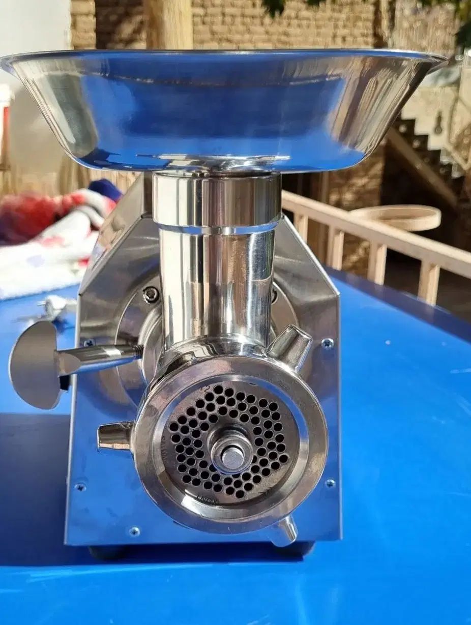 چرخ گوشت صنعتی EC17 الکتروکار اصل کاملا نو سایز 12|کافی‌شاپ و رستوران|تهران, آرژانتین|دیوار