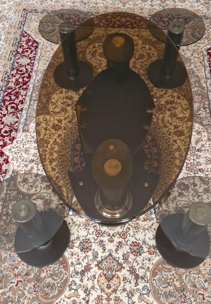 میز با چهار گل میز درحد نو|مبلمان خانگی و میز عسلی|مرودشت, پشت سایپا‎|دیوار
