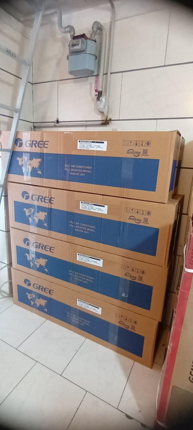 فن کویل دیواری گری GREE|کولر گازی و فن‌کوئل|تهران, آسمان|دیوار