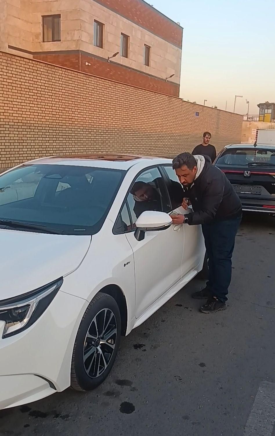 کارشناس تشخیص رنگ وفنی خودروسیارمرکز و غرب تهران|خدمات موتور و ماشین|تهران, تهرانسر شمالی|دیوار