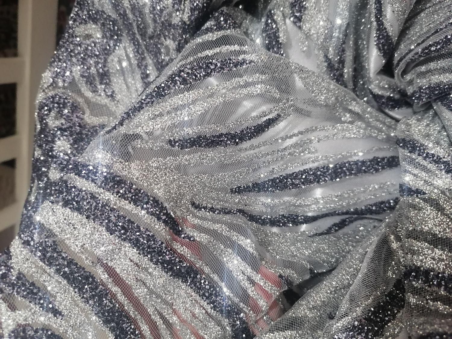 لباس شب|لباس|کرج, اصفهانیها|دیوار