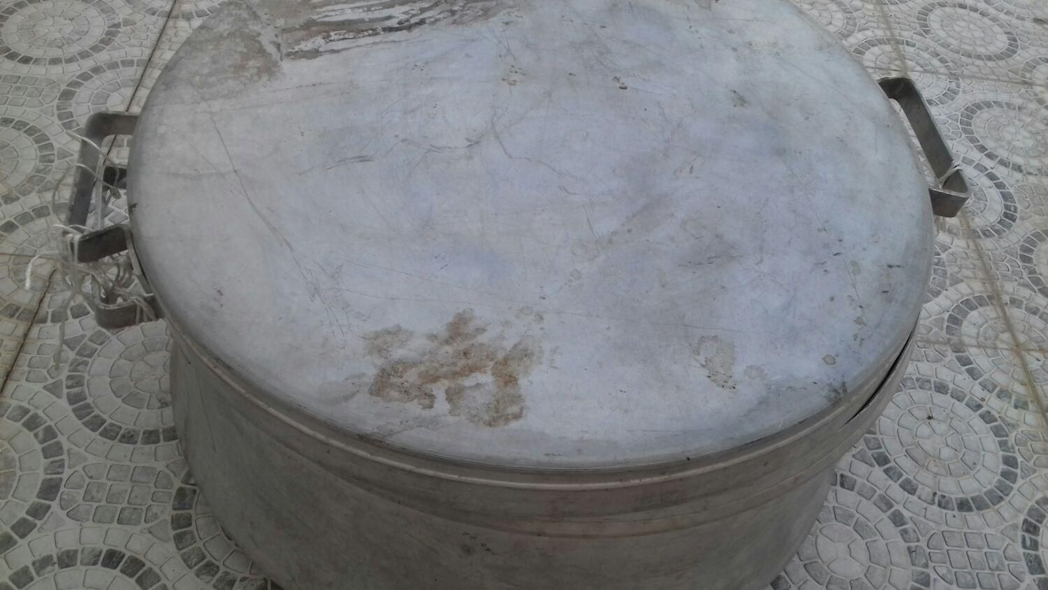 دیگ بزرگ کاملآ نو اصلآ استفاده نشده|ظروف پخت‌وپز|کرمان, |دیوار