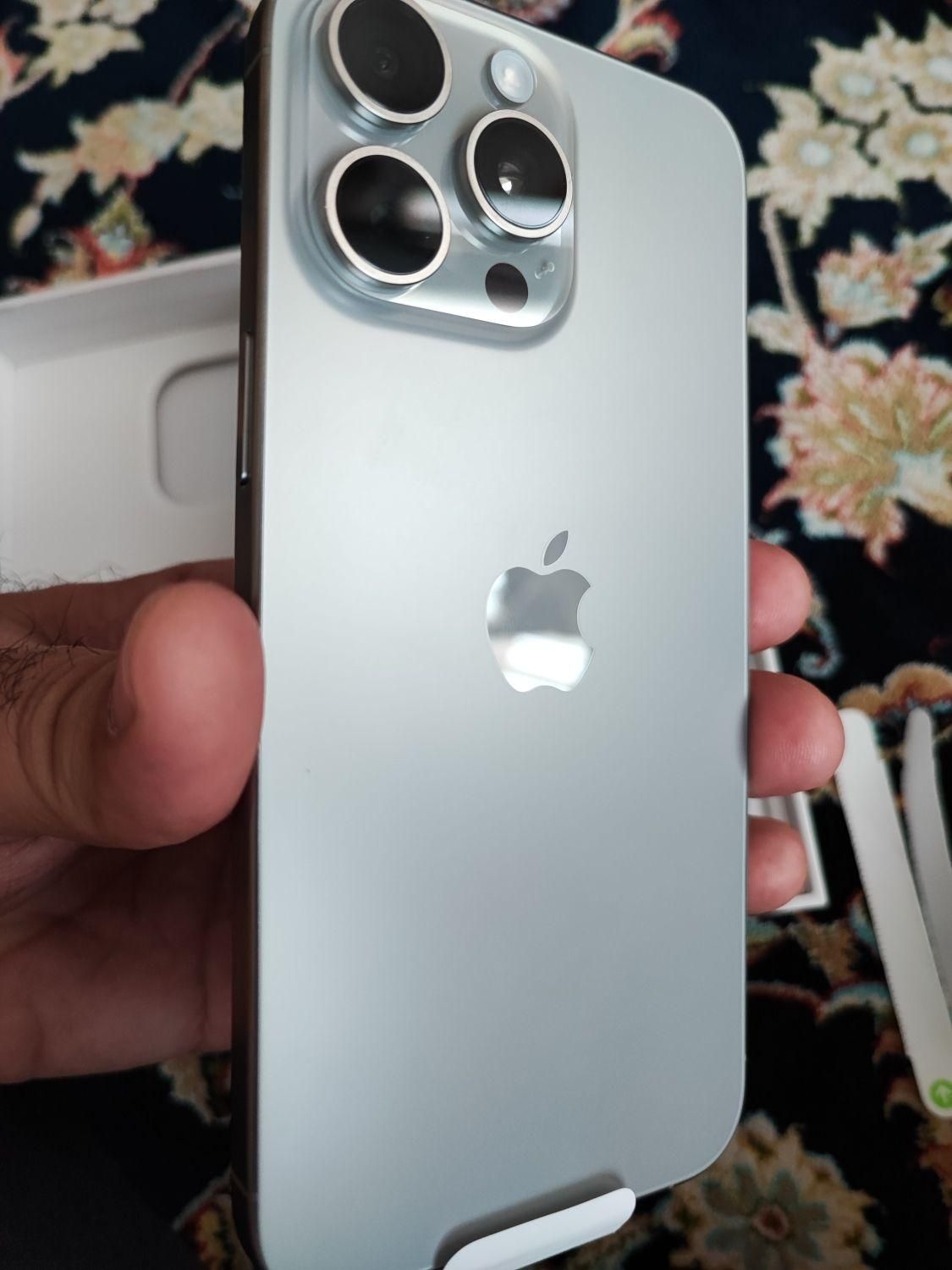 اپل iPhone 15 Pro Max با حافظهٔ ۲۵۶ گیگابایت|موبایل|کرمانشاه, |دیوار