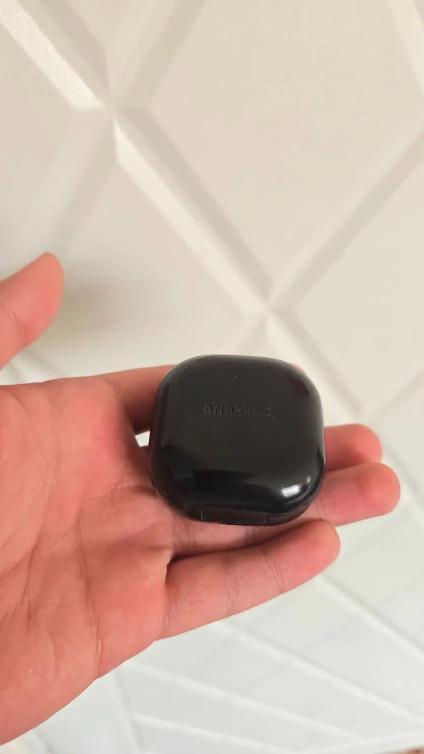 galaxy buds 2 pro(یک گوشی)|لوازم جانبی موبایل و تبلت|اصفهان, بهارستان (مخابرات)|دیوار