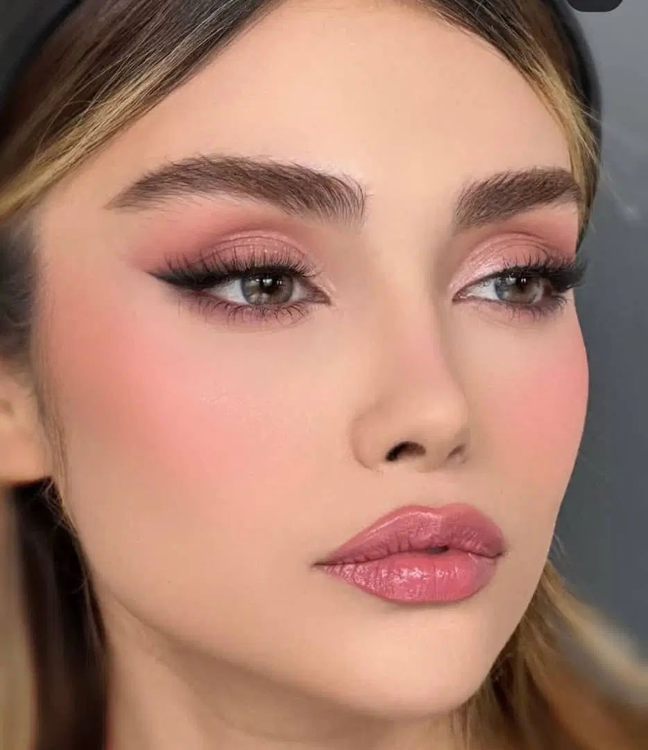 تخفیفات تابستانه برای ناخن/مژه/فیشال/رنگ/میکاپ|خدمات آرایشگری و زیبایی|اسلام‌شهر, شهرک مفیدی|دیوار