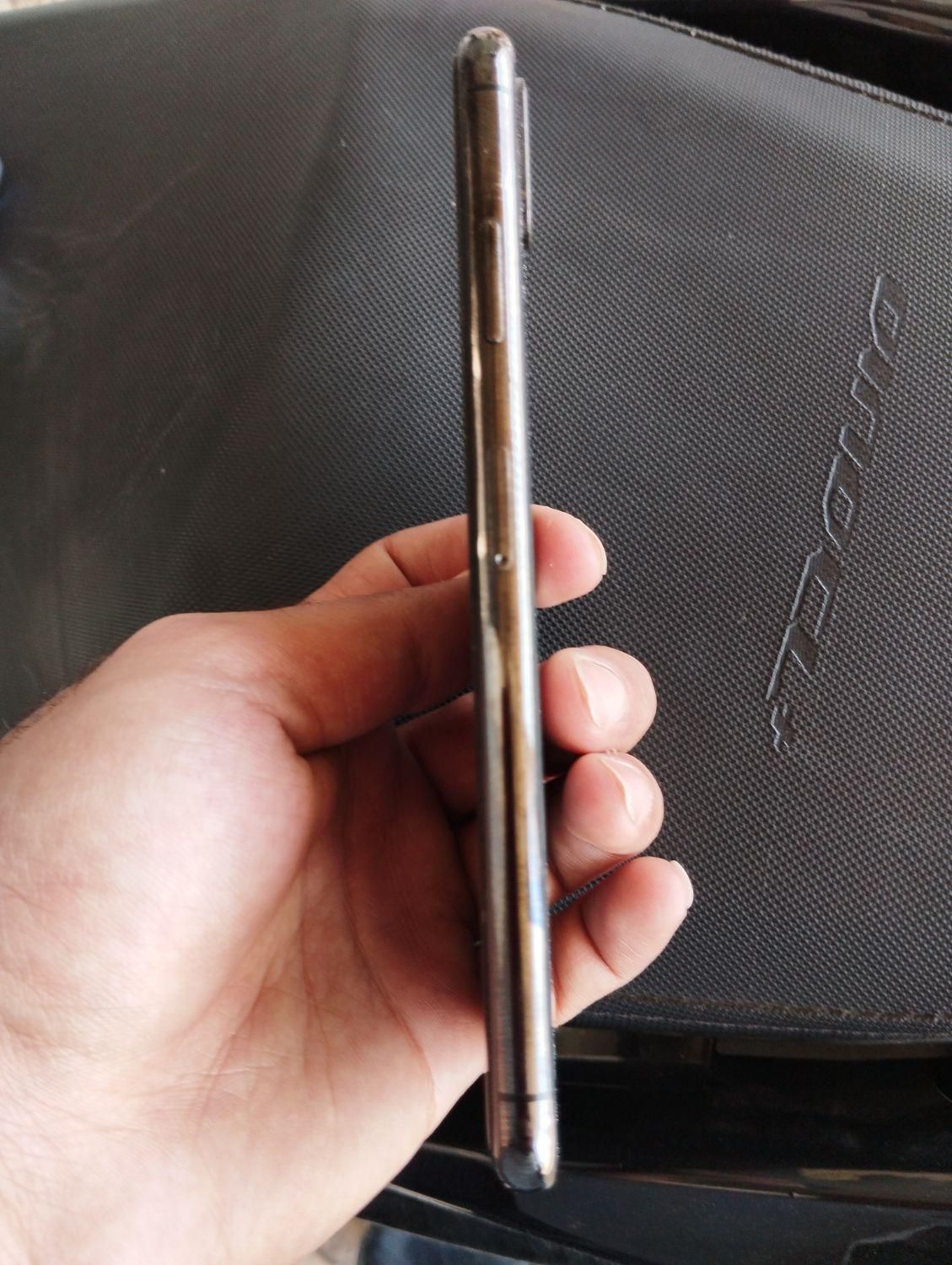 اپل iPhone XS Max با حافظهٔ ۲۵۶ گیگابایت|موبایل|اصفهان, شهرک کاوه|دیوار