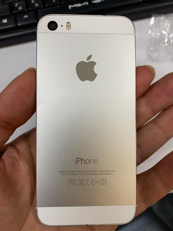 اپل iPhone 5s با حافظهٔ ۱۶ گیگابایت|موبایل|کرج, حصارک|دیوار