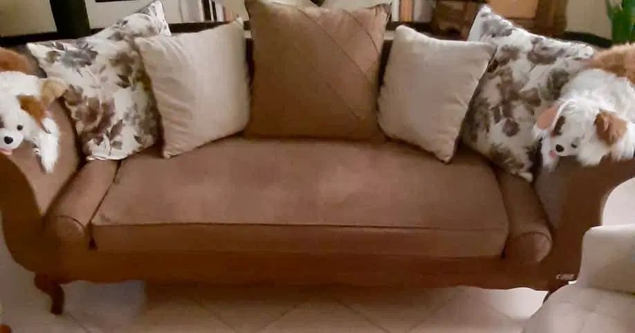 مبل راحتی شیک و مدرن و میزناهارخوری چوبی مجزا|مبلمان خانگی و میز عسلی|مشهد, هنرستان|دیوار