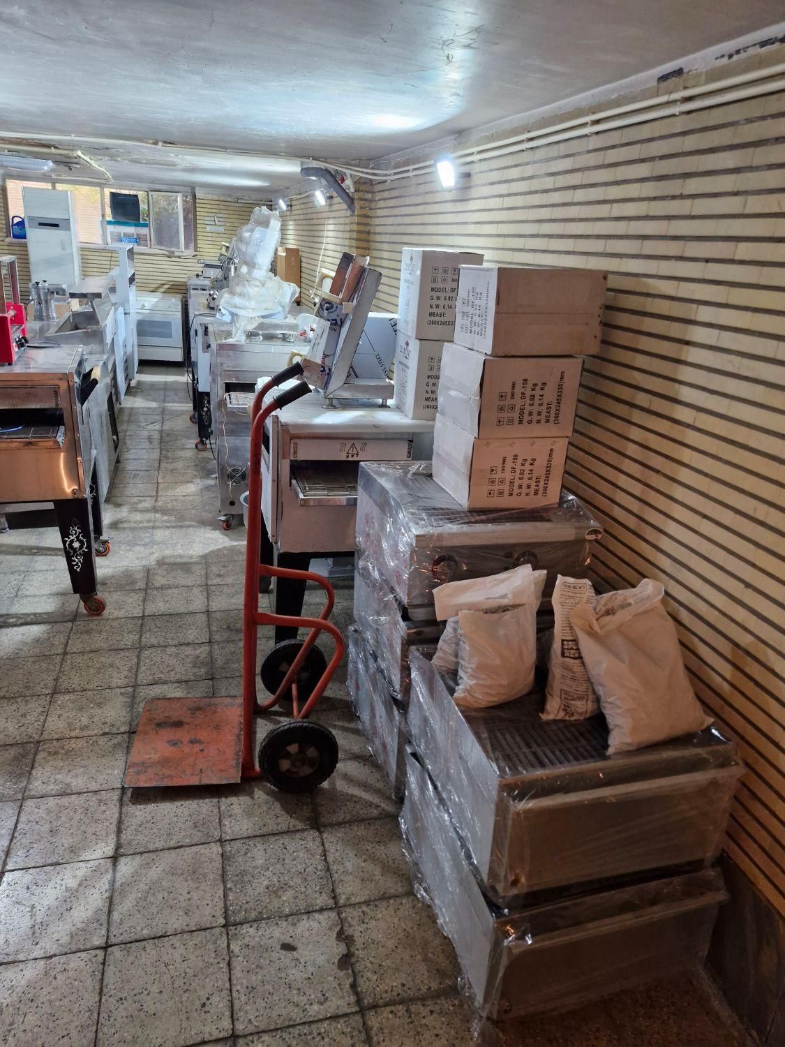 لوازم فست فود رستوران|کافیشاپ و رستوران|تهران, تهرانپارس غربی|دیوار