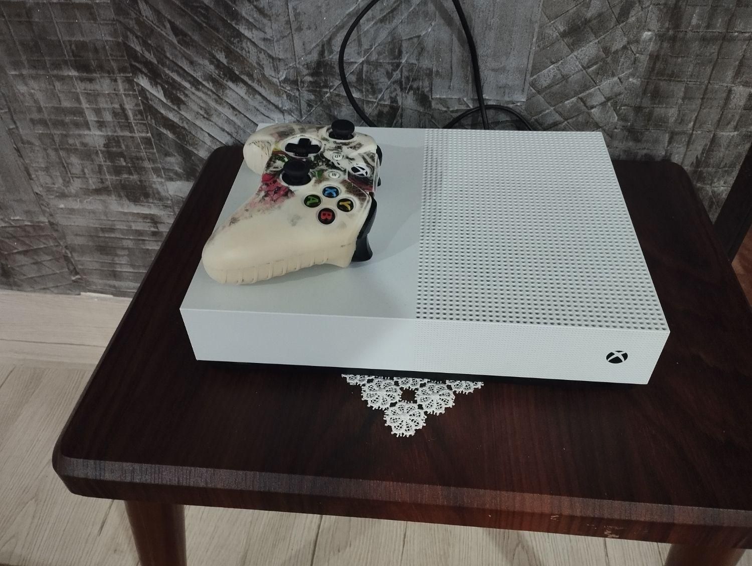 xbox one s در حد نو|کنسول، بازی ویدئویی و آنلاین|ماکو, |دیوار