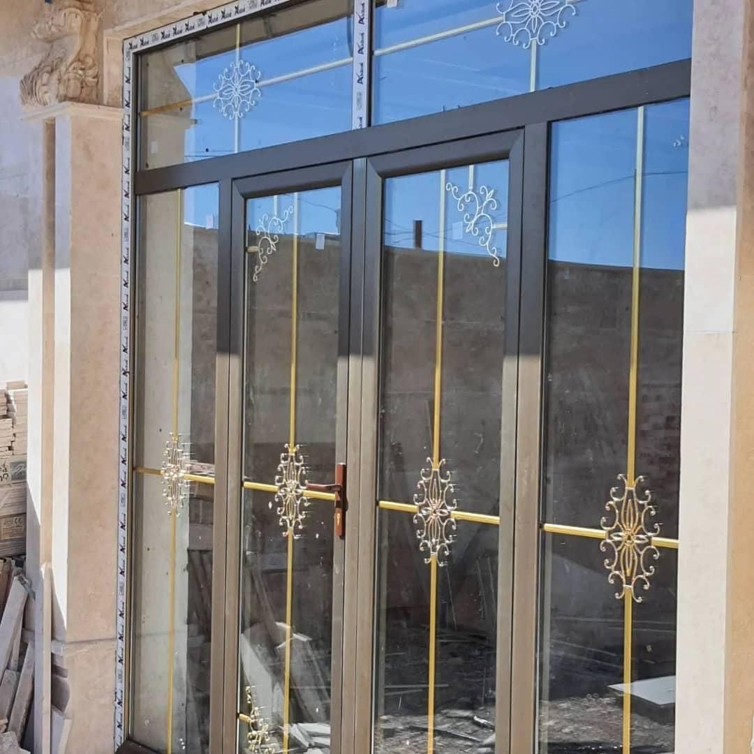 درب و پنجره دوجداره و عایق|خدمات پیشه و مهارت|قم, قلعه یزدیها|دیوار