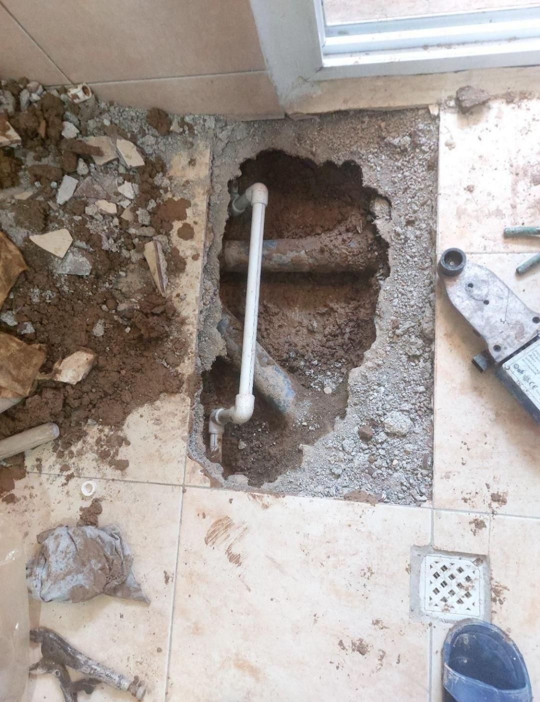 نشت یابی لوله کشی تشخیص لوله رفع نم تعویض کف سرویس|خدمات پیشه و مهارت|تهران, دولاب|دیوار