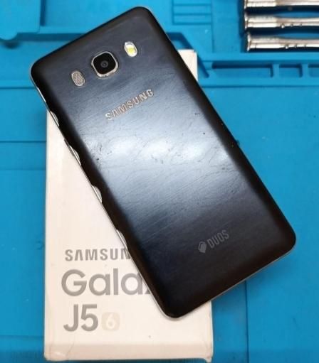 سامسونگ Galaxy J5 (2016) ۱۶ گیگابایت سالم|موبایل|تهران, آجودانیه|دیوار