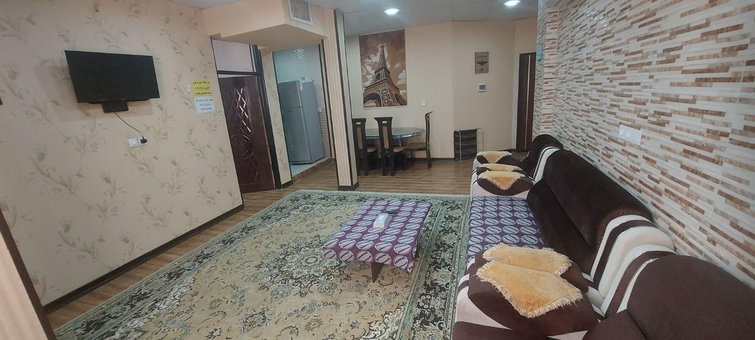 اجاره منزل آپارتمان سوئیت خانه مبله روزانه|اجارهٔ کوتاه‌مدت آپارتمان و سوئیت|شیراز, باغ تخت|دیوار