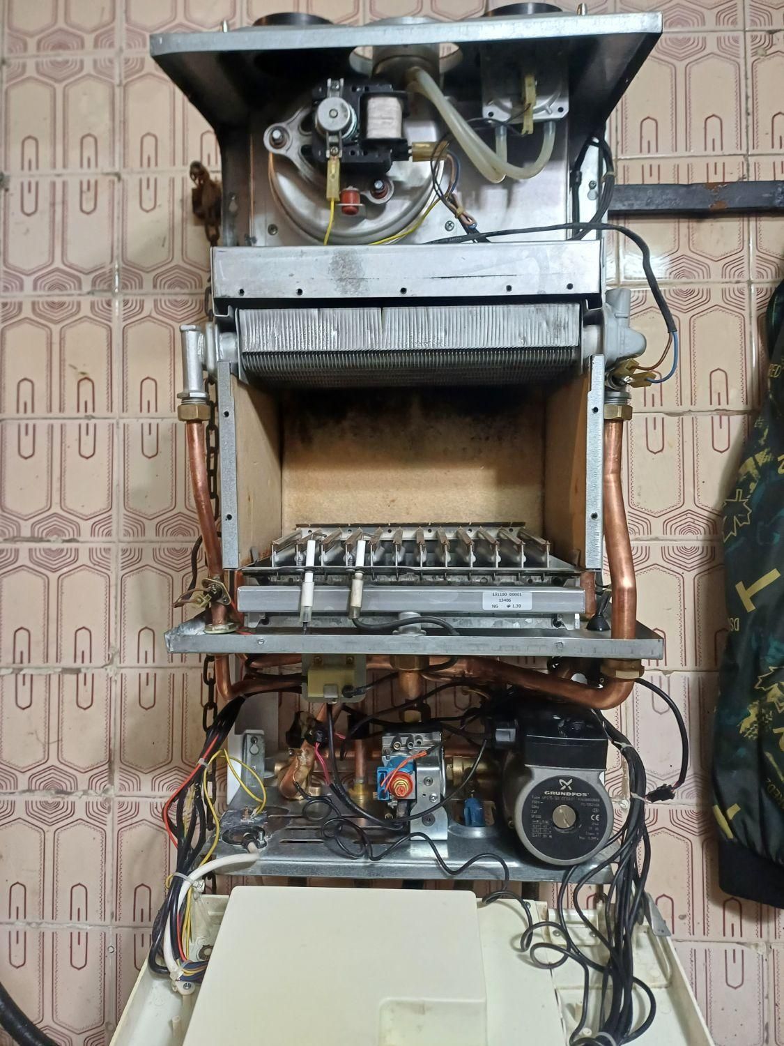 تعمیرات پکیج و آبگرمکن و رادیاتور و برد|خدمات پیشه و مهارت|اراک, |دیوار