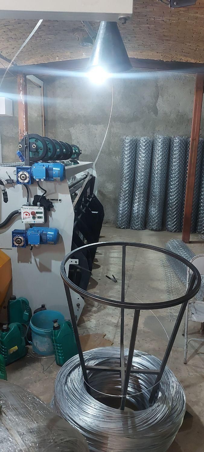 تولیدفنس زمانی(پایه فلزی بتنی)|خدمات باغبانی و درختکاری|سنندج, |دیوار