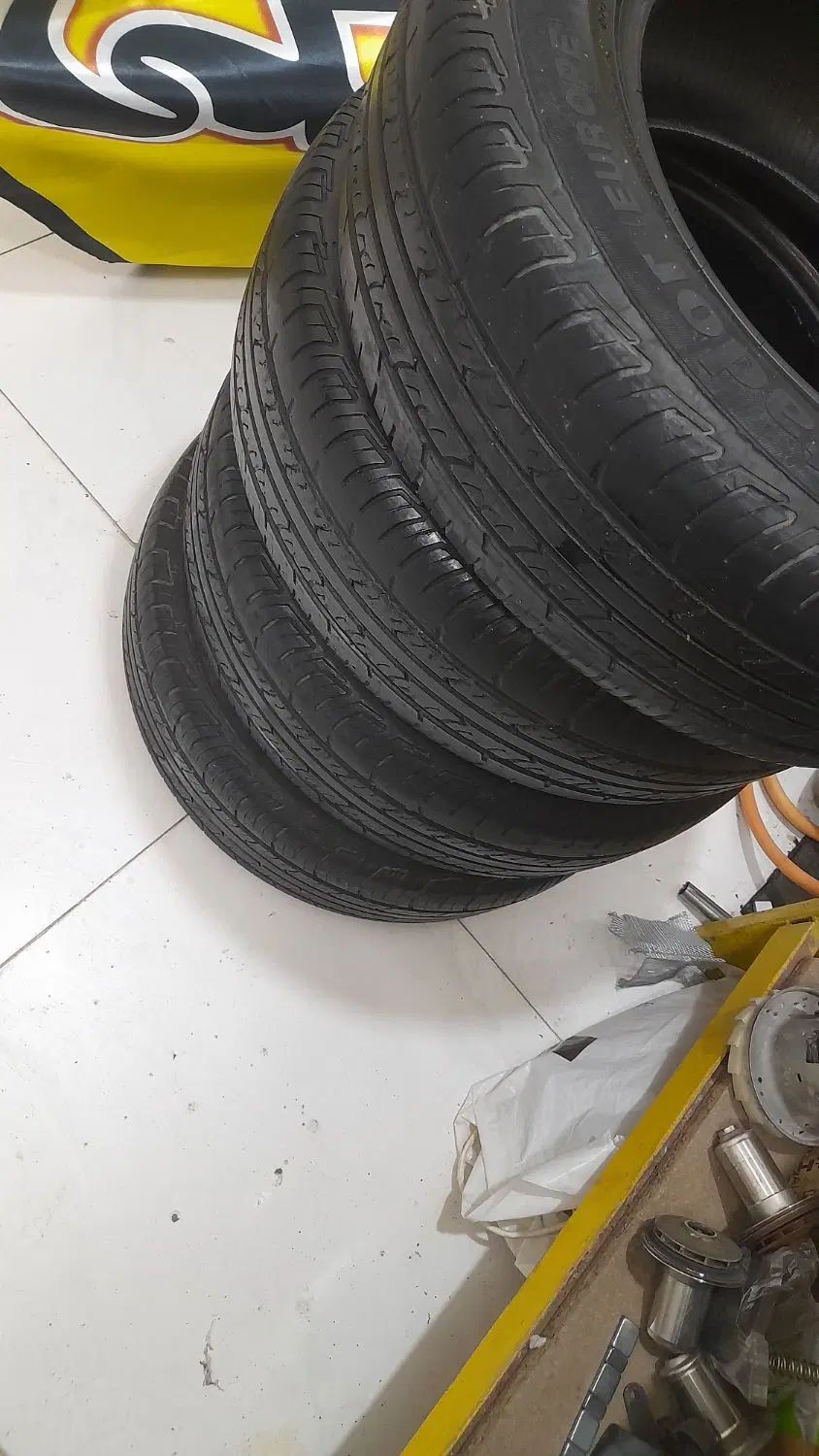 لاستیک ماشین سایز ۱۴/چراغ جلو ۲۰۶ کریستالی|قطعات یدکی و لوازم جانبی|نیشابور, شهید جعفری|دیوار