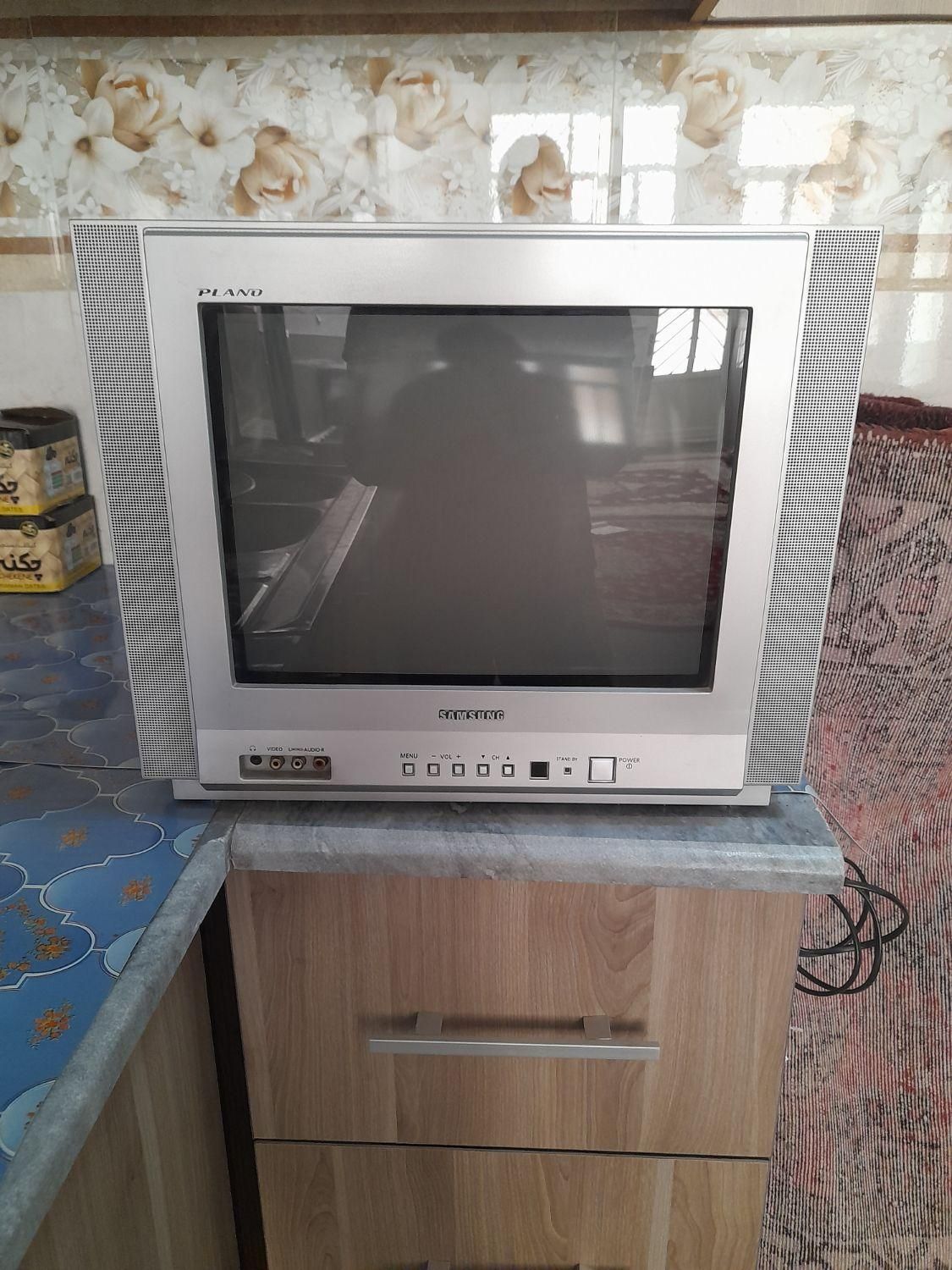 تلویزیون سامسونگ|تلویزیون و پروژکتور|قم, کیوانفر|دیوار