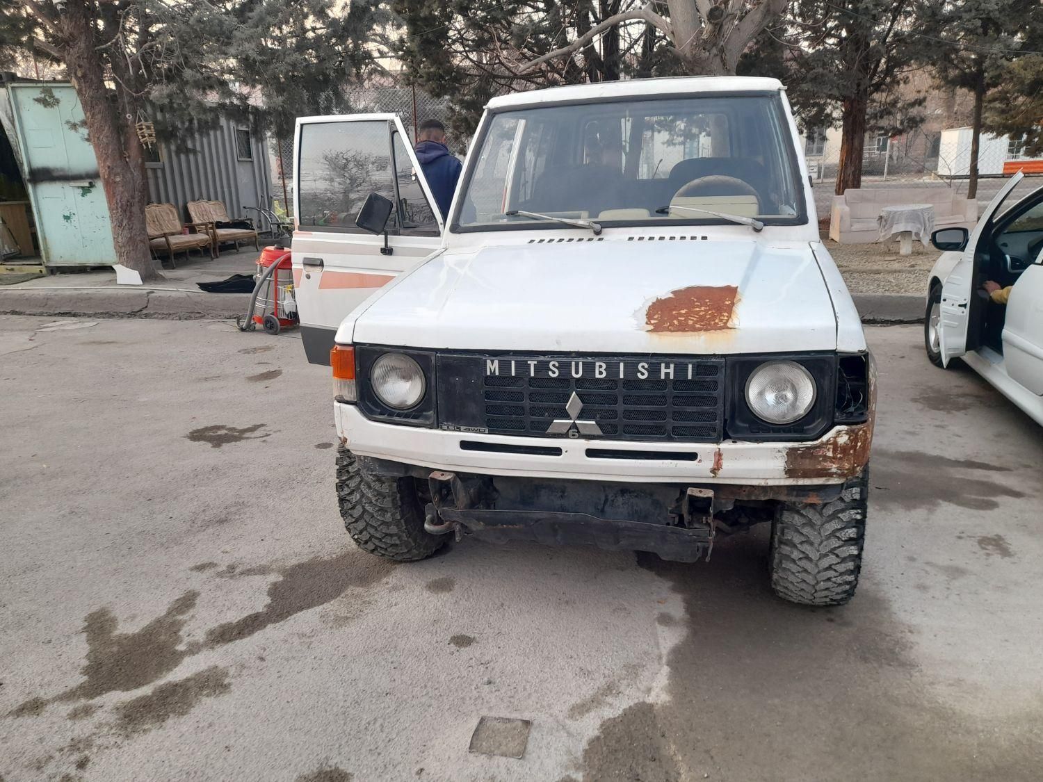 میتسوبیشی پاجرو 2 در 4 سیلندر، مدل ۱۹۹۲|خودرو سواری و وانت|تهران, طرشت|دیوار