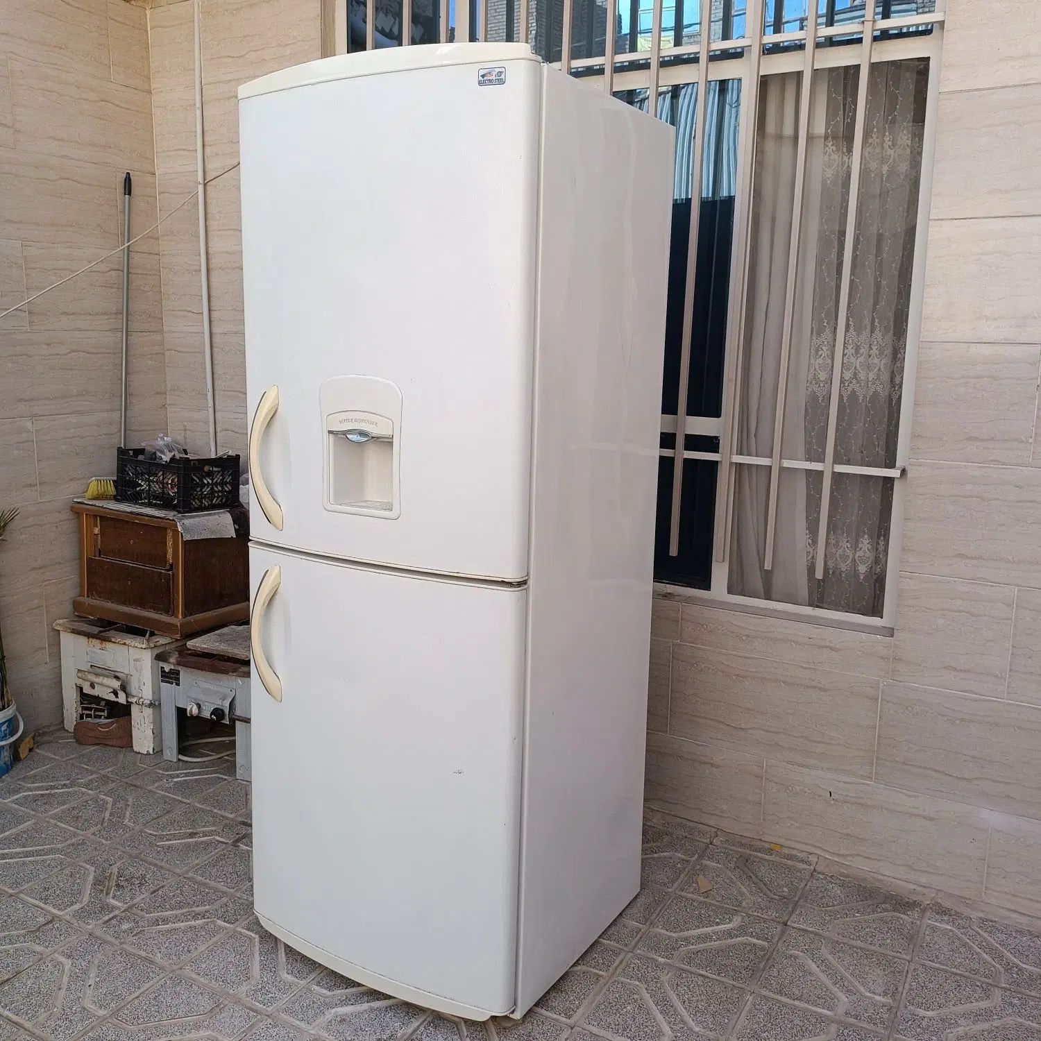 یخچال فریزرنیم سایدالکترواستیل(بدون برفک)|یخچال و فریزر|مشهد, اروند|دیوار