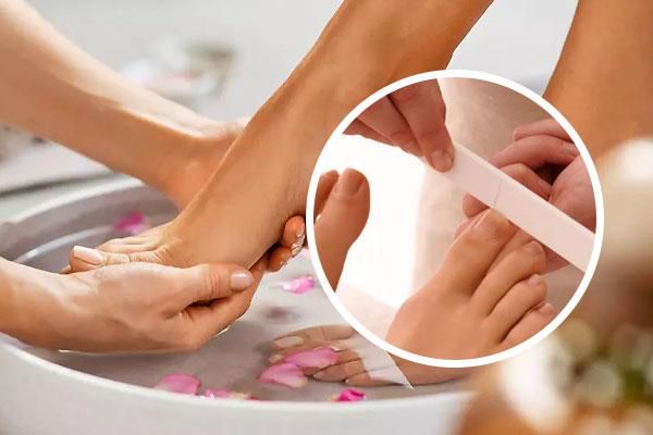 خدمات کاشت ناخن،پدیکور ومانیکور.راتین ،بوتاکس مو|خدمات آرایشگری و زیبایی|بندر انزلی, معلم|دیوار