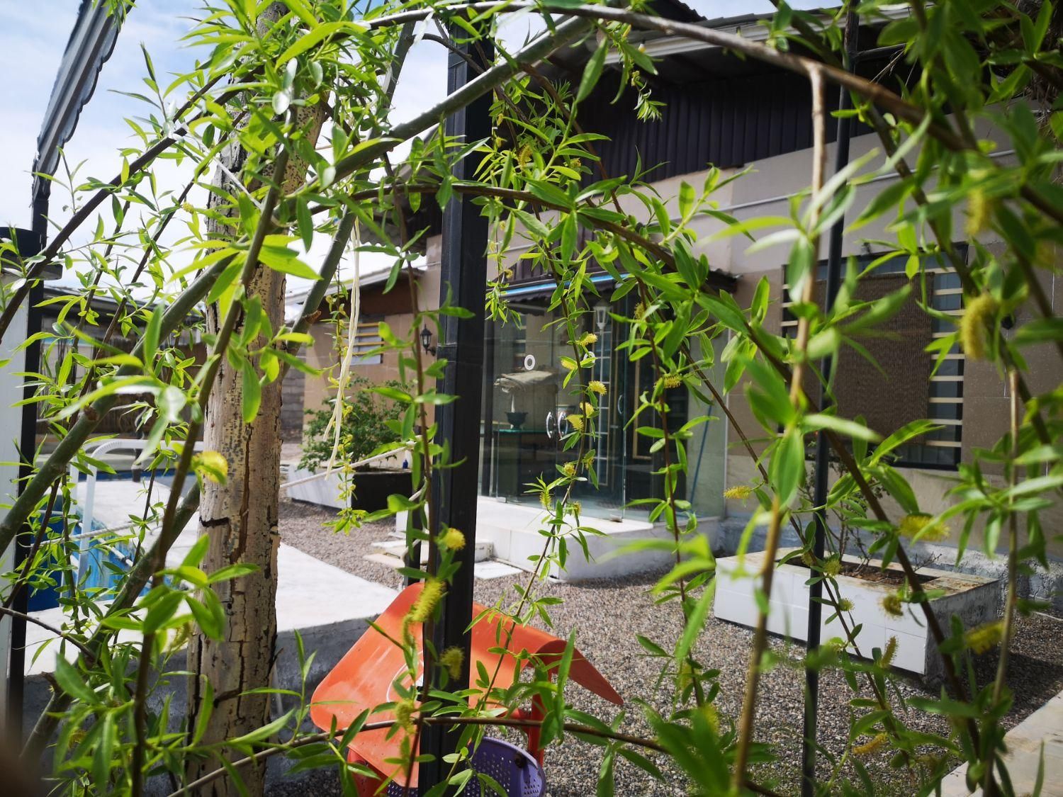 اجاره کوتاه مدت ویلا باغ 2000متری برجاده هفت باغ|اجارهٔ کوتاه‌مدت ویلا و باغ|کرمان, |دیوار