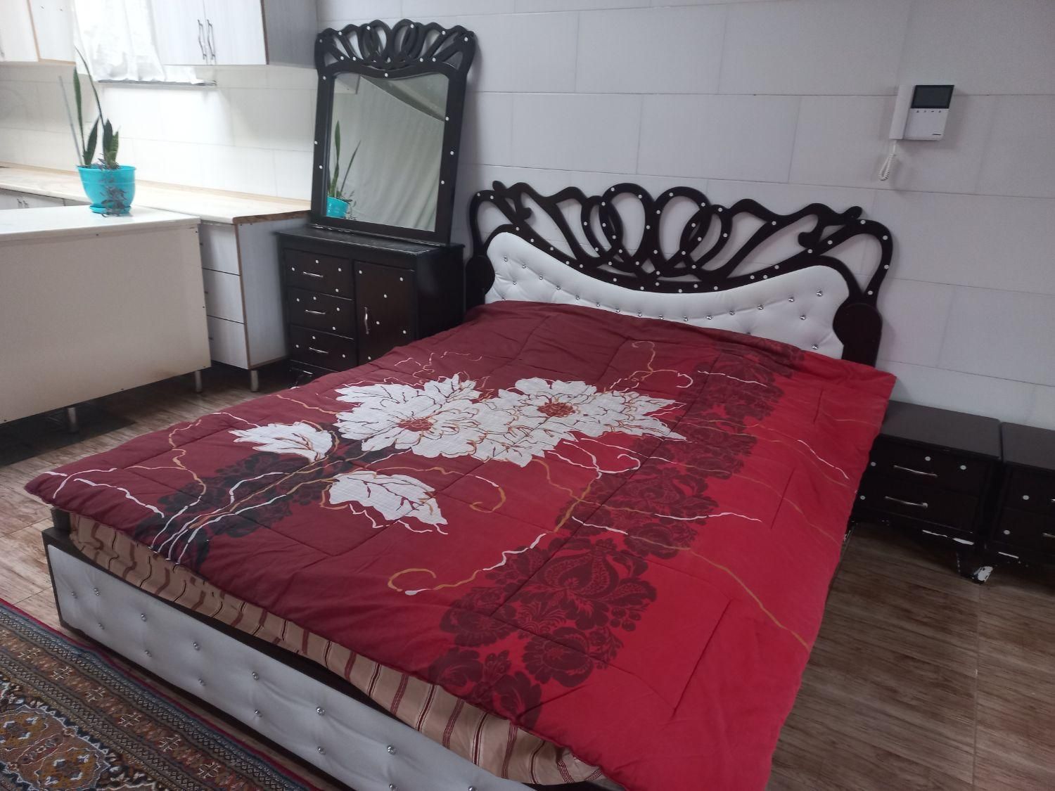 سوئیت فوق تمیز پارکینگ دار، منصفانه|اجارهٔ کوتاه‌مدت آپارتمان و سوئیت|تبریز, |دیوار