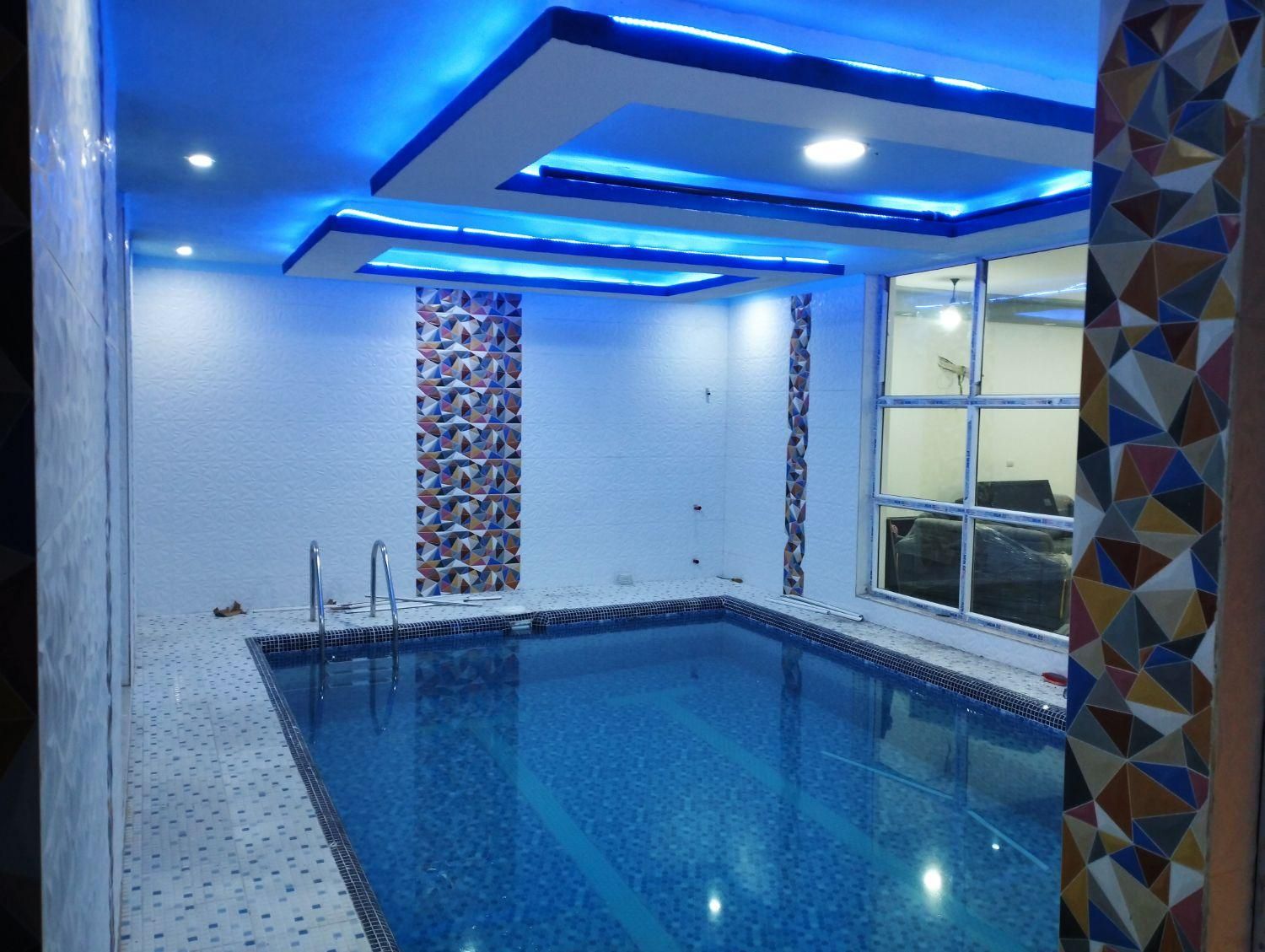 ویلا استخر دار|اجارهٔ کوتاهمدت ویلا و باغ|خرمآباد, |دیوار