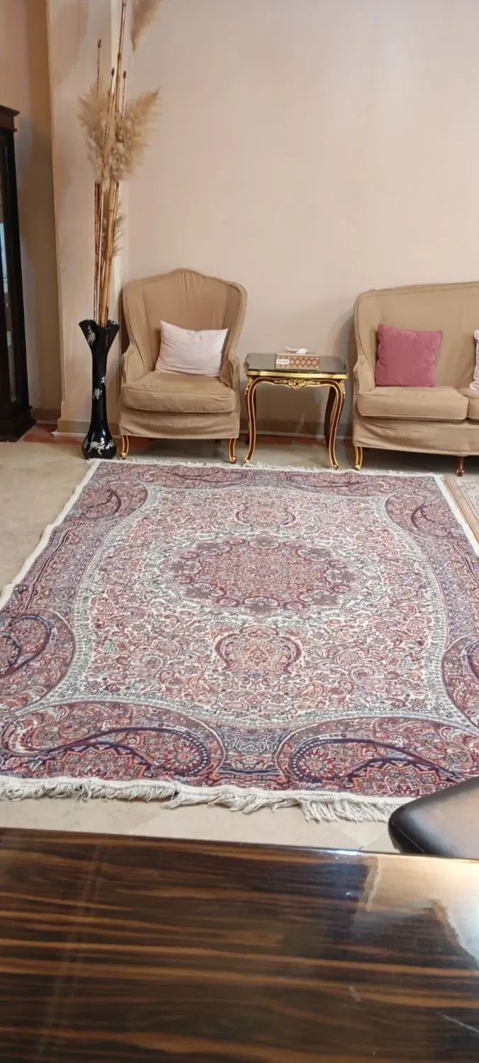 یک تخته فرش ۶ متری زمینه لاکی ۷۰۰شانه|فرش|تهران, آبشار تهران (دریاچه)|دیوار