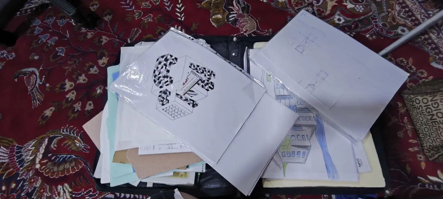 کیف دانشجویی همراه با مدارک رشته معماری|کیف، کفش، کمربند|اصفهان, کوی امیریه|دیوار