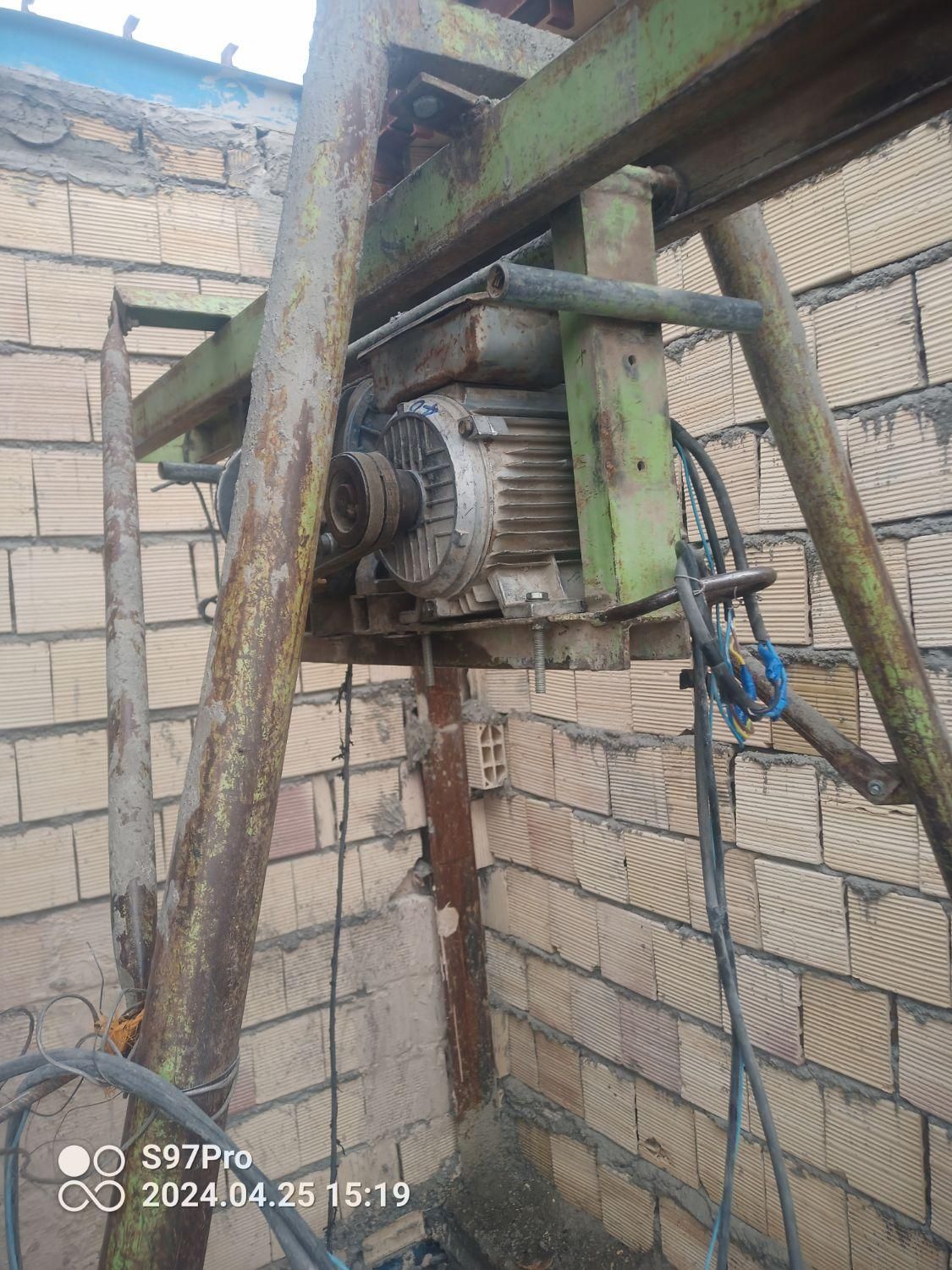 اجاره بالابر ساختمانی و تعمیرات بالابر ساختمانی|خدمات پیشه و مهارت|مشهد, وکیل‌آباد|دیوار