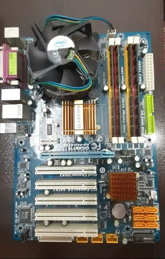 باندل DDR2 با پردازنده قدرتمند چهارهسته ای q9550|قطعات و لوازم جانبی رایانه|رشت, یخسازی|دیوار