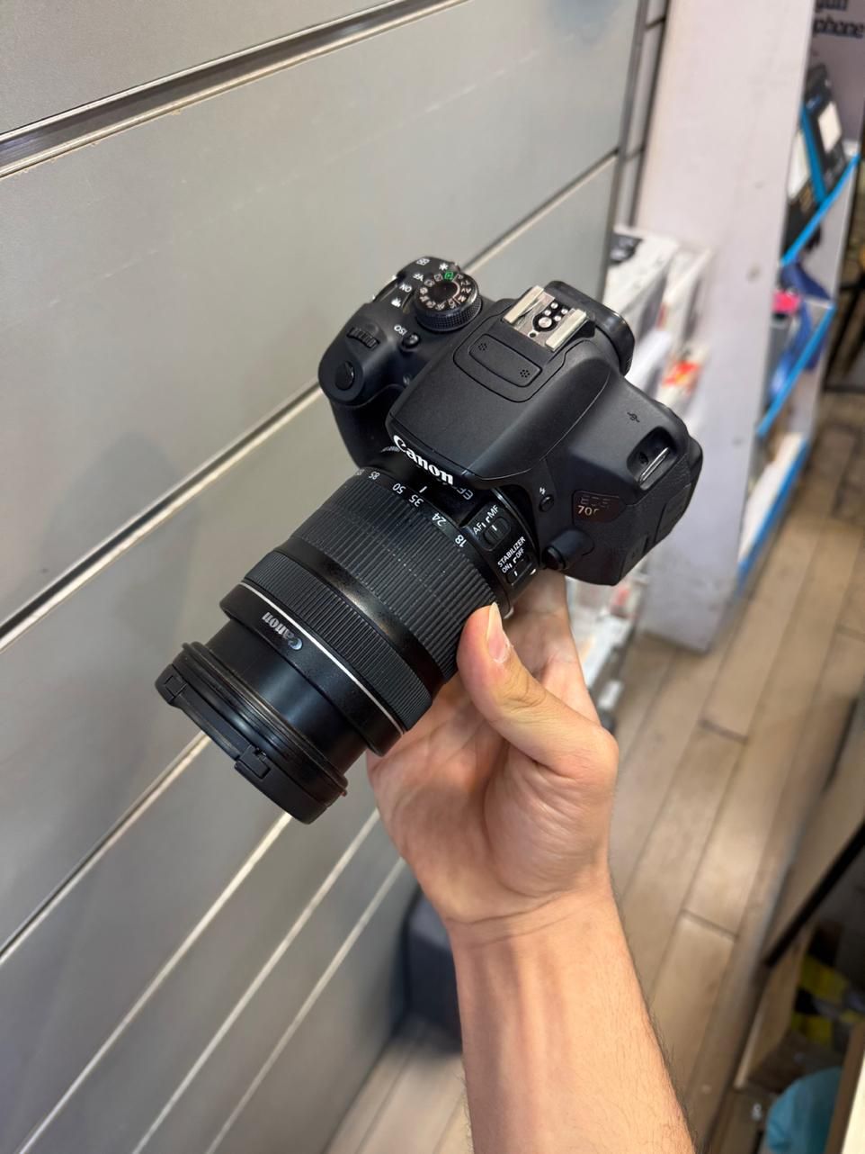 دوربین کانن Canon 700d 18-135|دوربین عکاسی و فیلم‌برداری|تهران, میدان انقلاب|دیوار