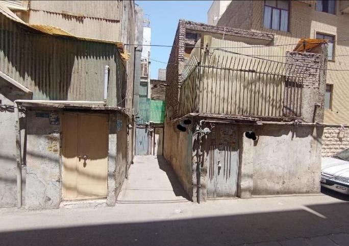 خانه ویلایی، زیر قیمت منطقه|فروش خانه و ویلا|تهران, آذری|دیوار