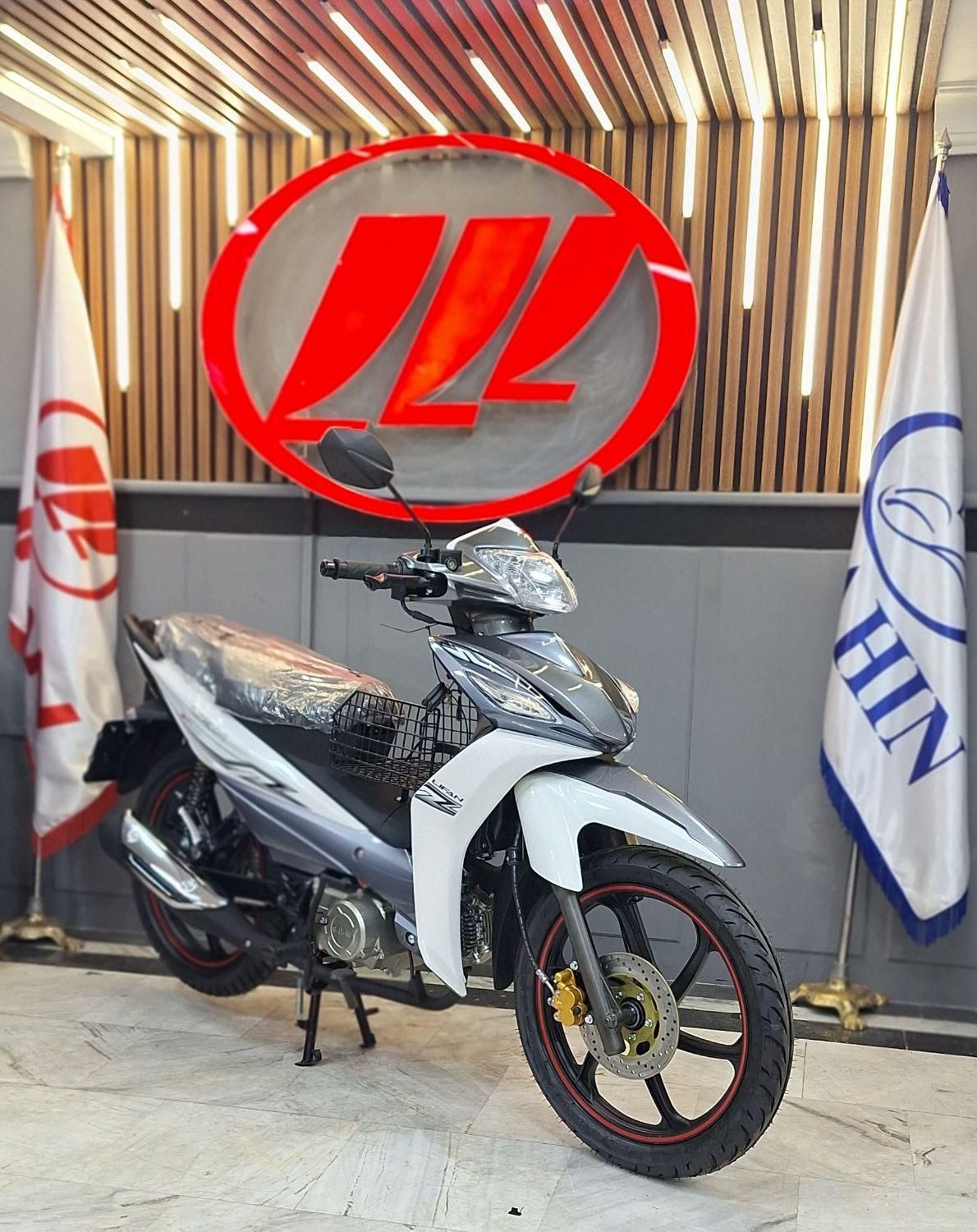 طرح ویو ۱۳۵ سی سی لیفان موتور بررگ|موتورسیکلت|رشت, سعدی (تختی)|دیوار