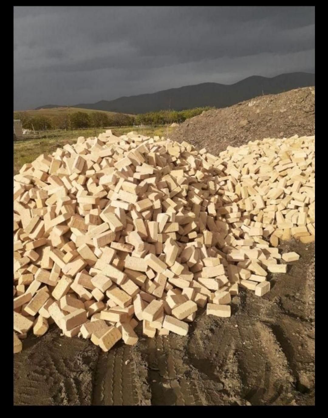 ماسه آجر پوکه خاک سنک مصالح ساختمانی کود حیوانی|مصالح و تجهیزات ساختمان|همدان, |دیوار