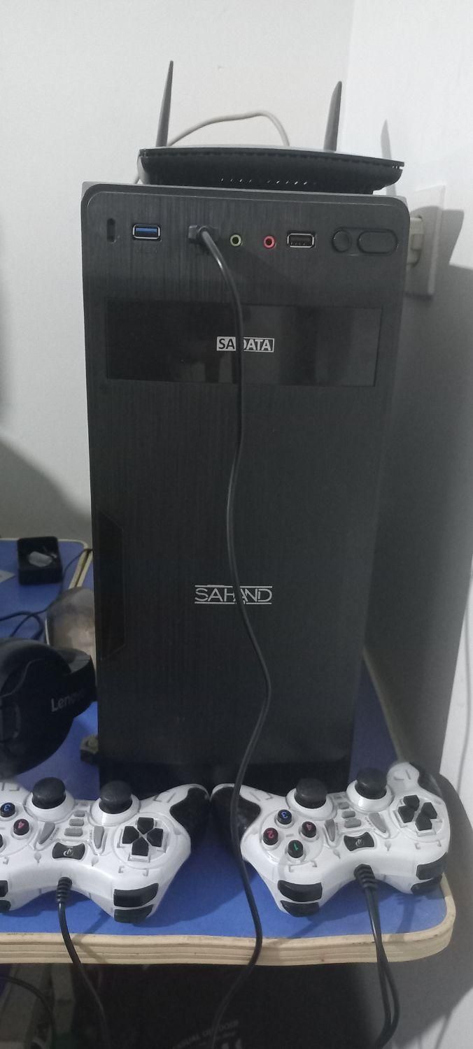 کامپیوتر|رایانه رومیزی|چهارباغ, |دیوار