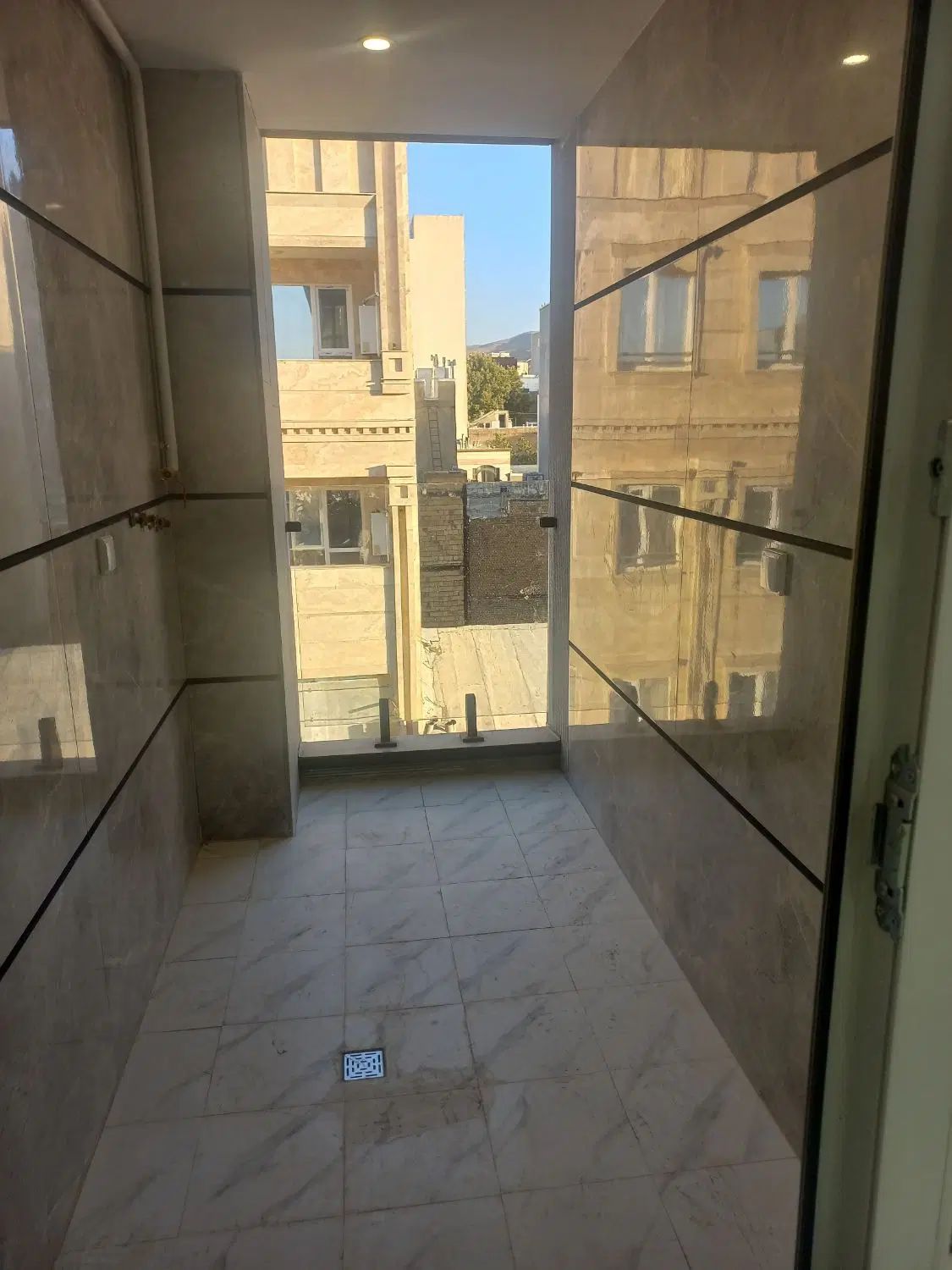 آپارتمان فروشی هنرستان کمال آباد یکجا یا جدا|فروش آپارتمان|همدان, |دیوار