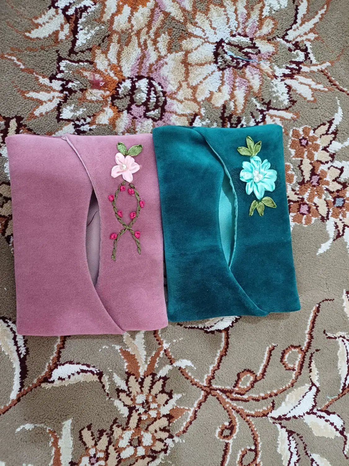 جانماز .نشانگر قرآن.جای دستمال کاغذی روباندوزی|صنایع دستی و سایر لوازم تزئینی|تهران, جلیلی|دیوار
