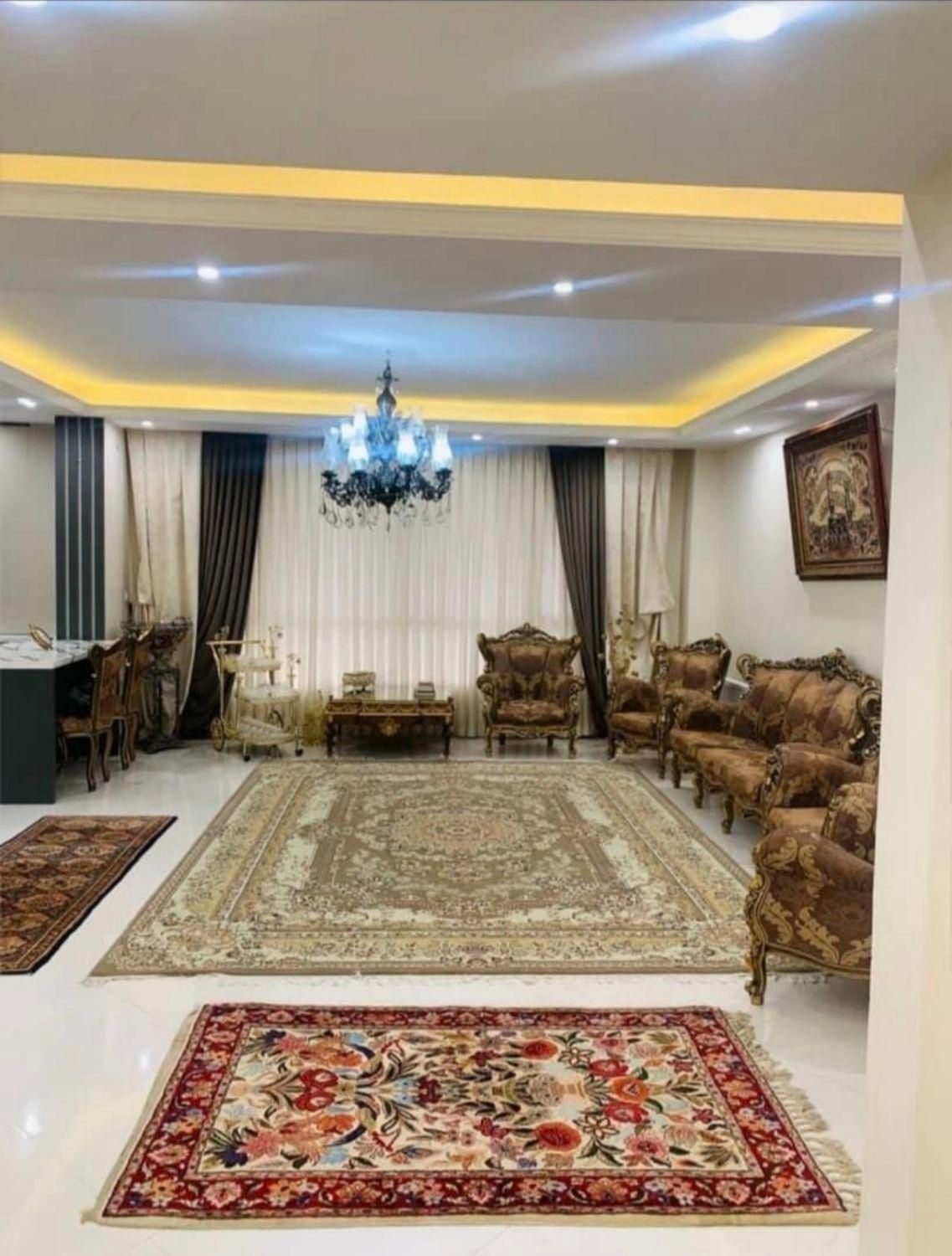 آپارتمان ۱۰۲ متری ۲ خوابه فول نصبیات تکواحدی حافظ|فروش آپارتمان|ورامین, ورامین|دیوار