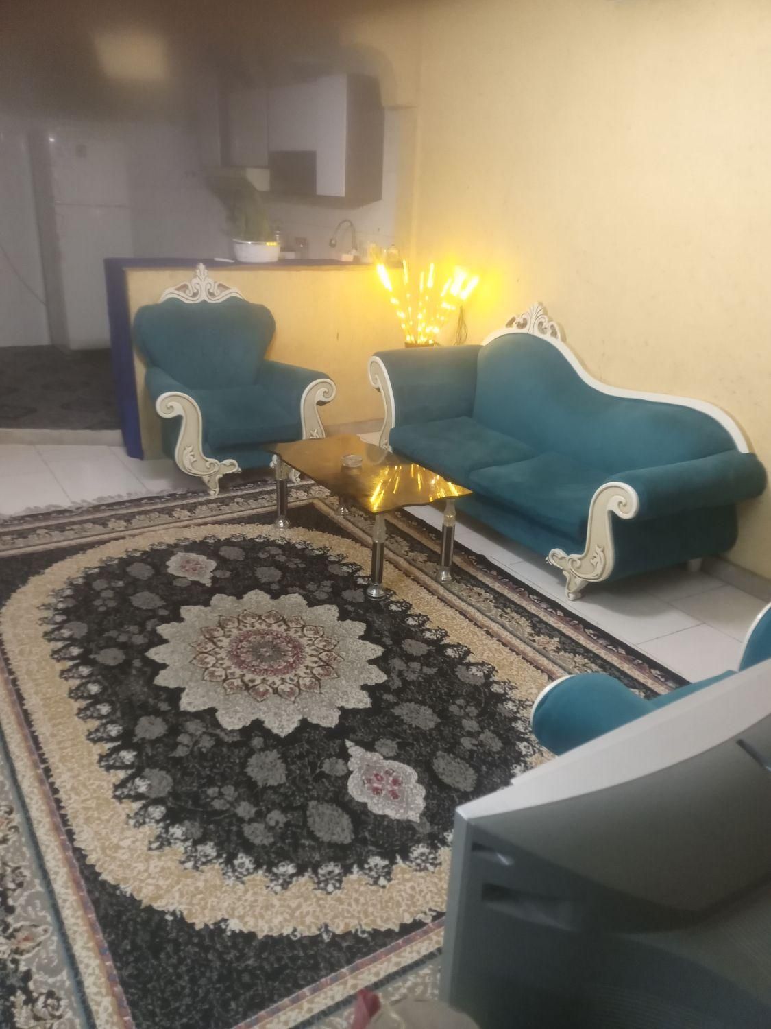 اجاره آپارتمان ۸۰ متری|اجارهٔ کوتاه‌مدت آپارتمان و سوئیت|اسلام‌شهر, |دیوار