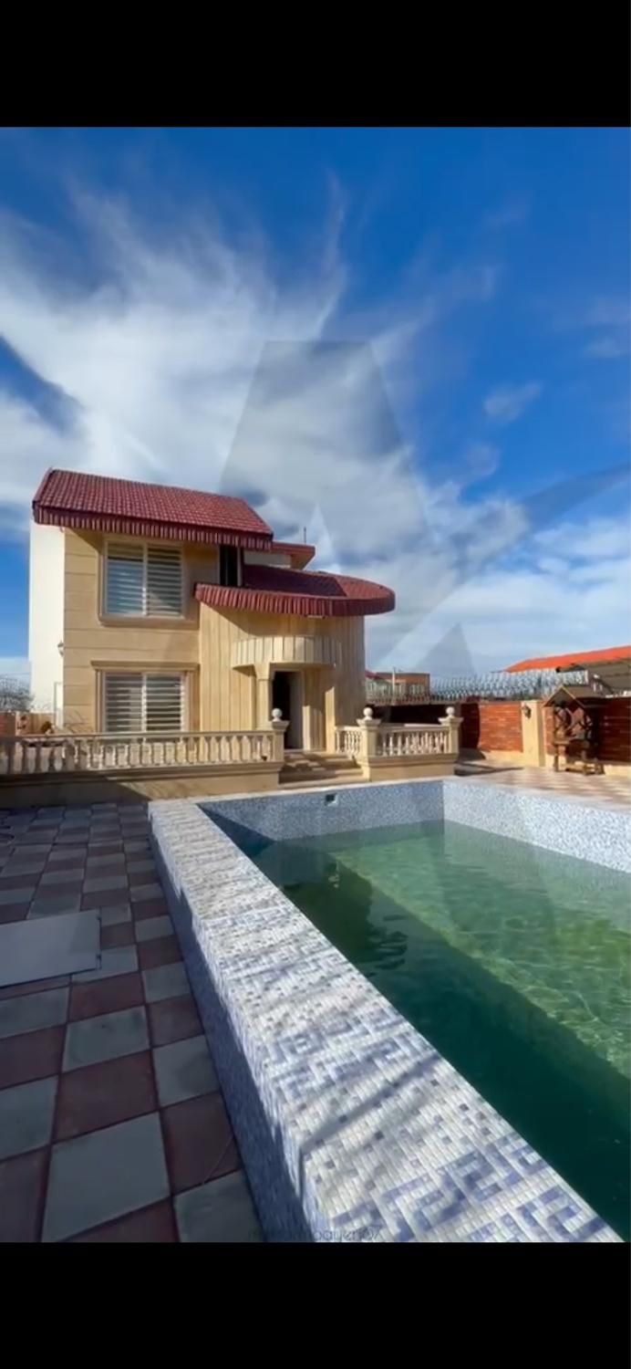 رهن و اجاره ویلای ساحلی استخر دار جاده پلاژ|اجارهٔ خانه و ویلا|ساری, |دیوار