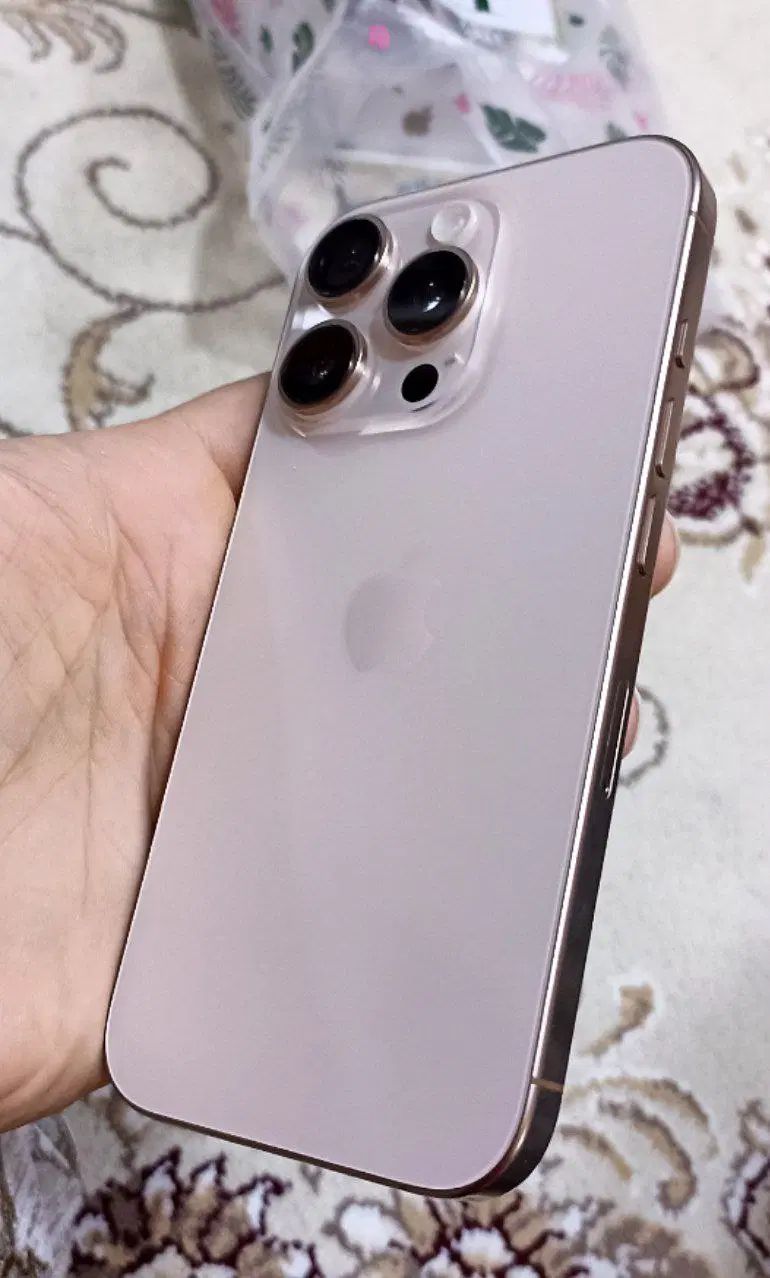 اپل iPhone 16 Pro با حافظهٔ ۱۲۸ گیگابایت|موبایل|کرمانشاه, |دیوار