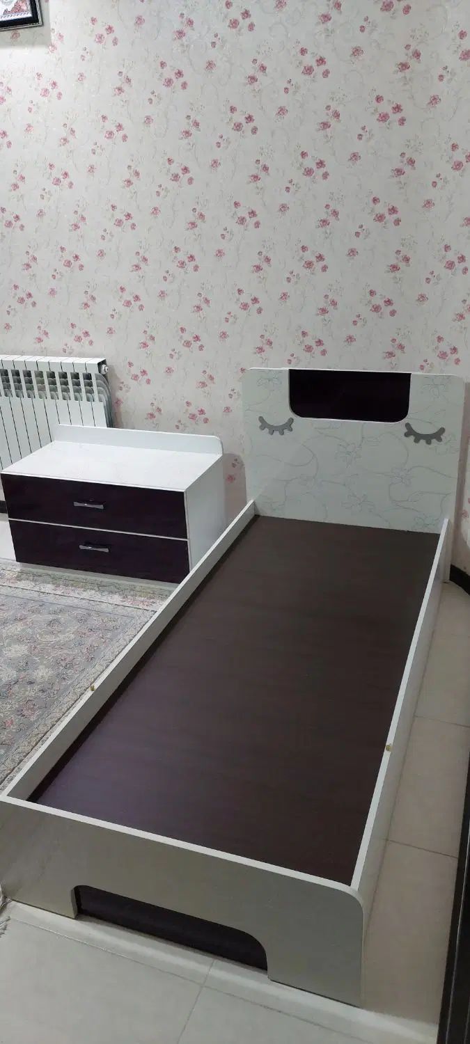 سرویس خواب کودک و میز تحریر|تخت و سرویس خواب|مشهد, هنرستان|دیوار