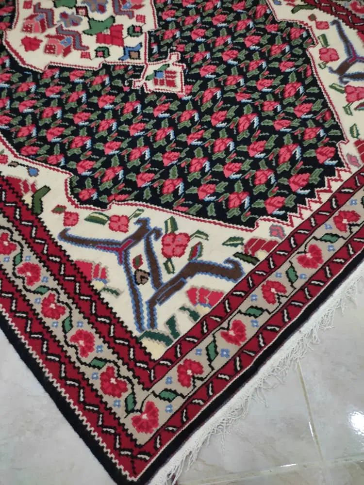 گلیم زیبا دست باف|گلیم، جاجیم، گبه|کرج, باغستان|دیوار